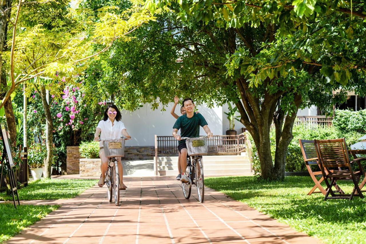 منتجع وسبا آنا ريتريت هوي ان المظهر الخارجي الصورة Students on bicycles